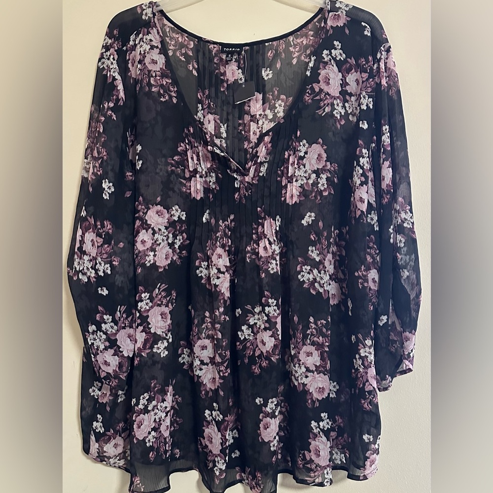 Torrid Chiffon Pintuck Blouse Size 5X Black Multi Sheer - Picture 3 of 11